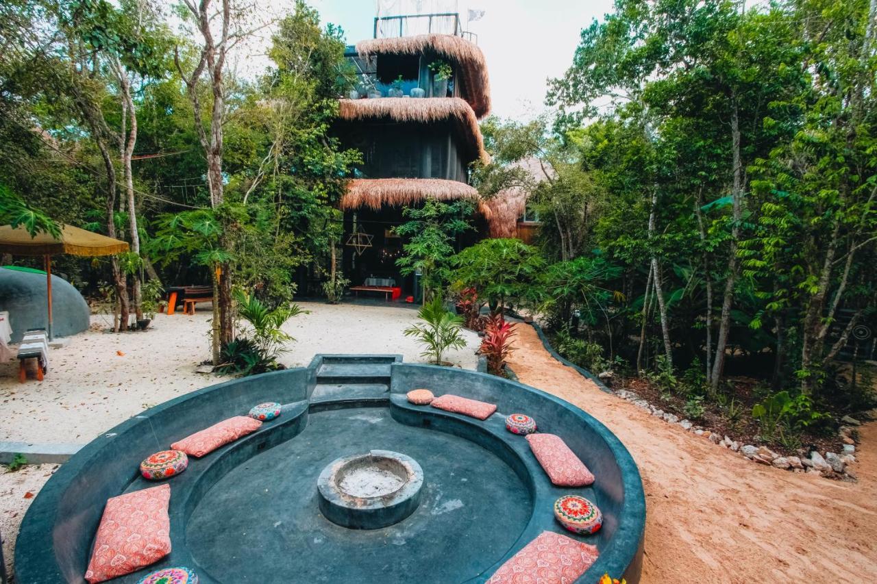 Casa Del Arbol At Villa Duendes Akumal Exteriör bild