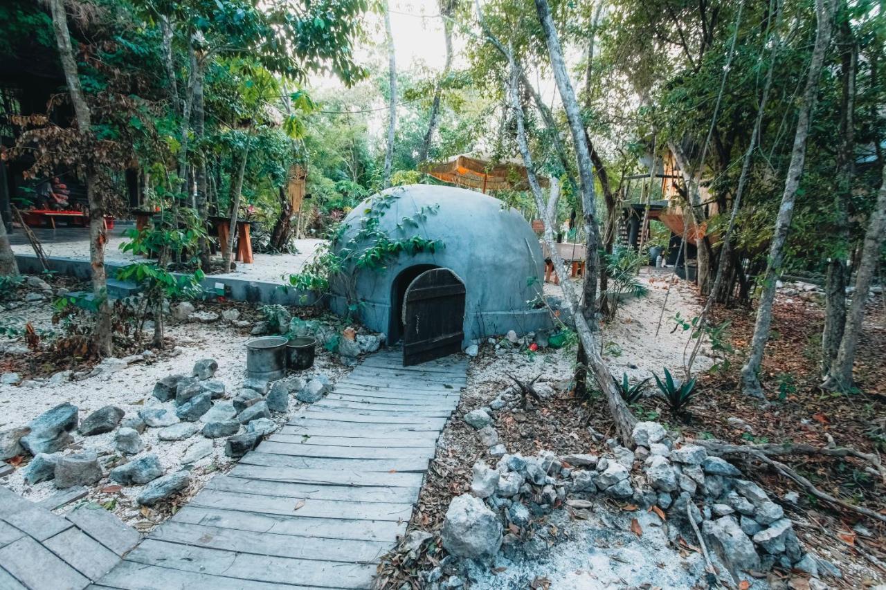 Casa Del Arbol At Villa Duendes Akumal Exteriör bild